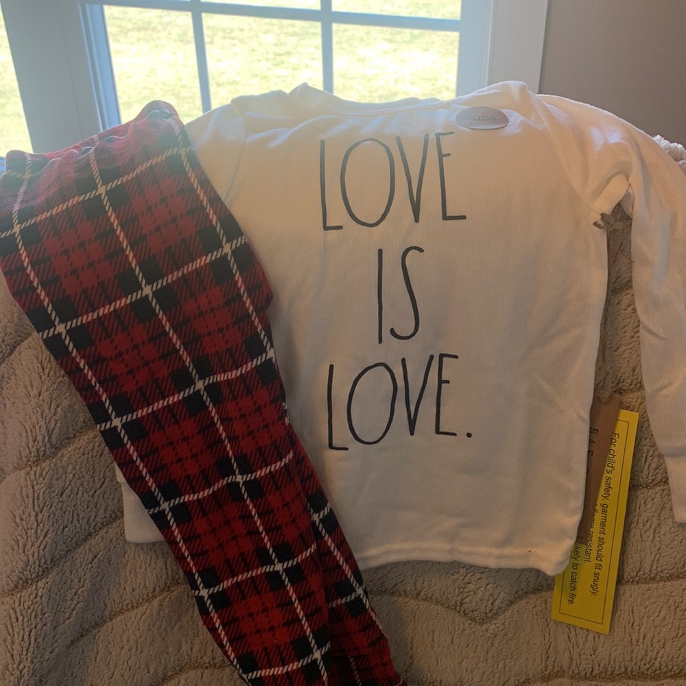 Rae Dunn Love is Love Holiday Pajamas size 3T, New With Tags